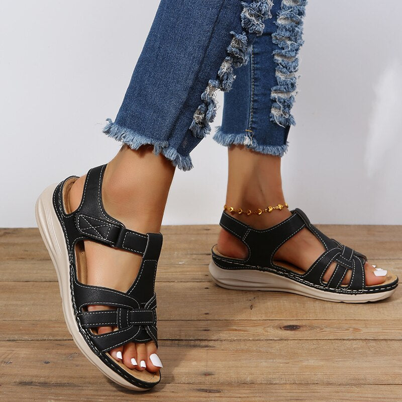 Roam | Cutout T-Bar Orthopedic Sandals