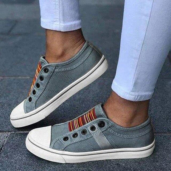 Frankie | Slip On Canvas Sneakers
