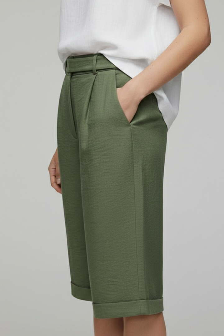Sorrento | Women's Belted Pleat Front Bermuda Shorts