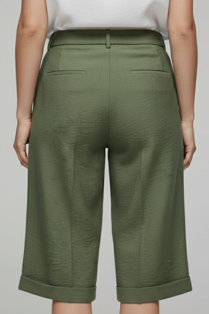 Sorrento | Women's Belted Pleat Front Bermuda Shorts