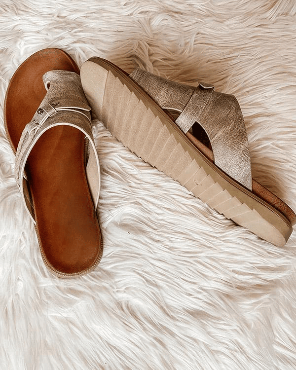 Cleo | Buckle Strap Toe Loop Orthopedic Flat Sandals